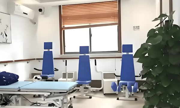 深圳往届本科毕业生入户_从吃瓜到宣发,有多少人泡在B站影视区? 不约地将而同投向张某目光